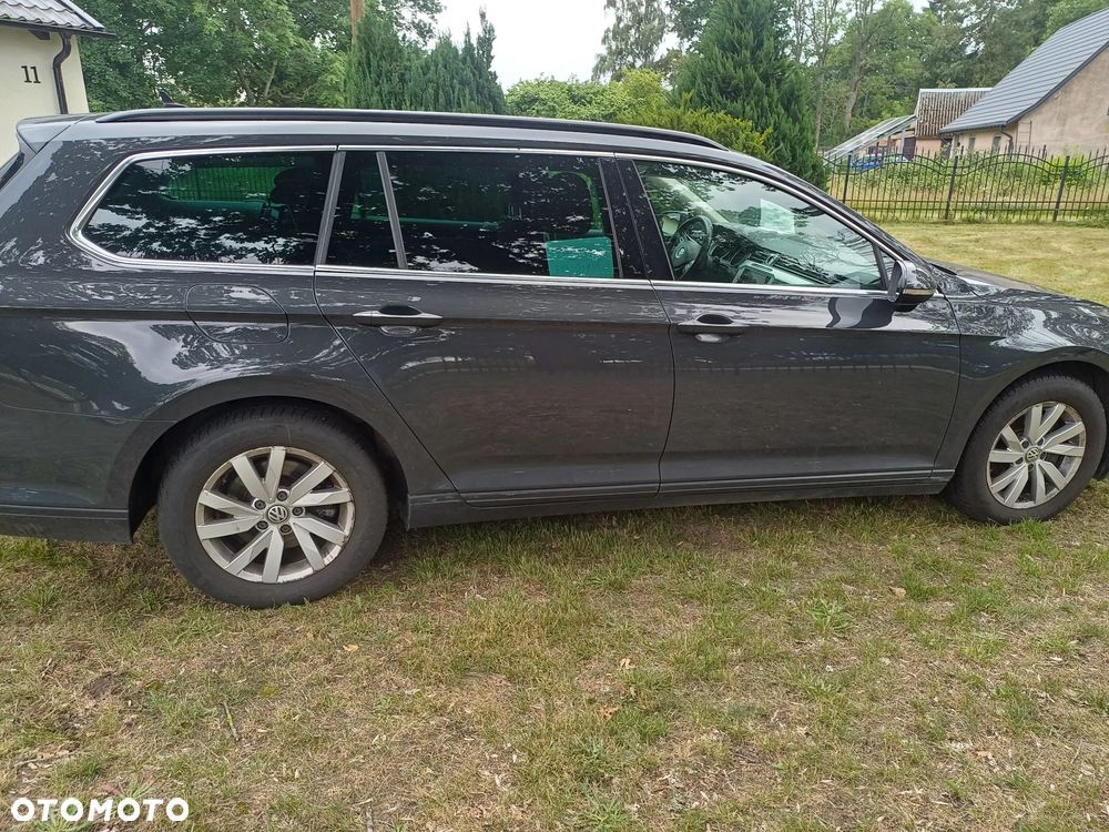 Volkswagen Passat 2.0 TDI SCR DSG Comfortline - 13
