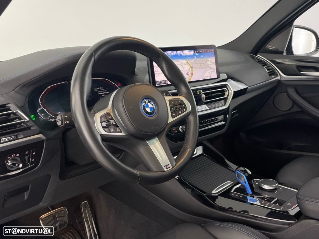 BMW iX3 M Sport Impressive - 17
