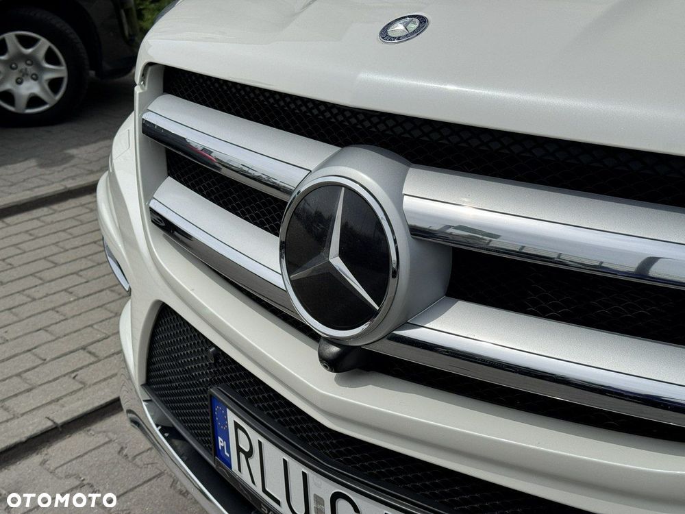 Mercedes-Benz GL 500 4Matic (BlueEFFICIENCY) 7G-TRONIC - 11