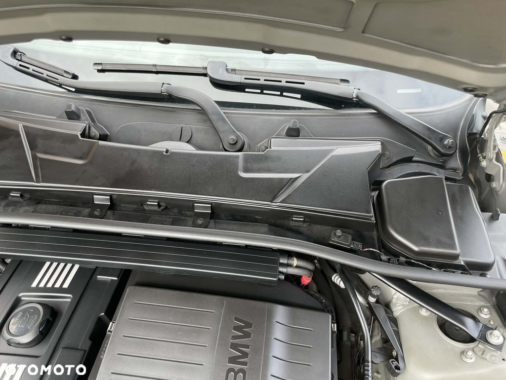 BMW Seria 3 335i - 15