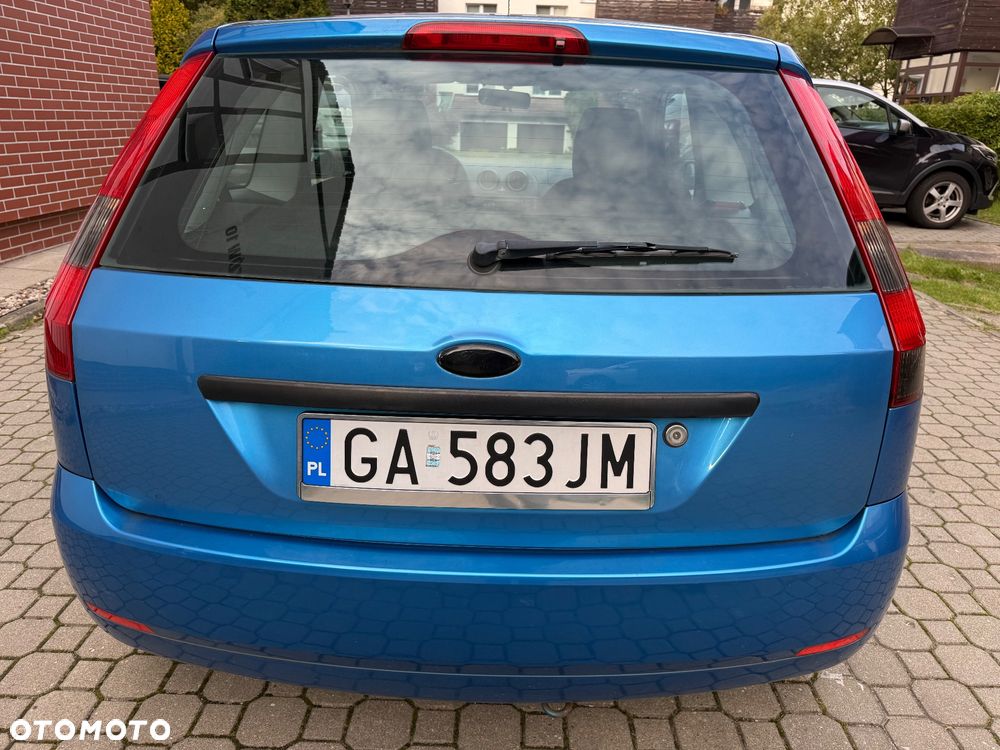 Ford Fiesta 1.3 Ambiente - 15