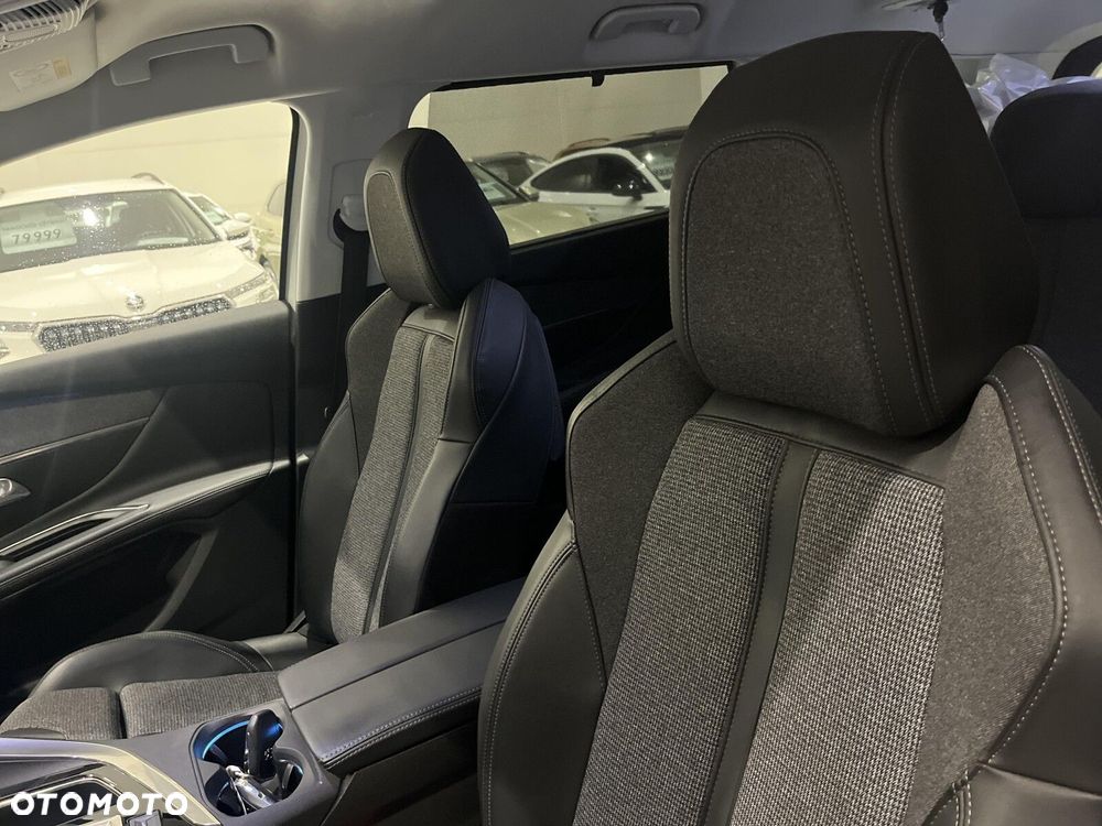 Peugeot 5008 1.6 PureTech Allure S&S EAT8 - 12