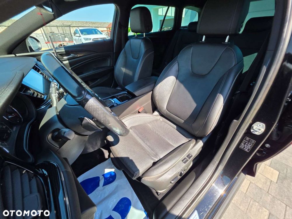 Opel Insignia - 14