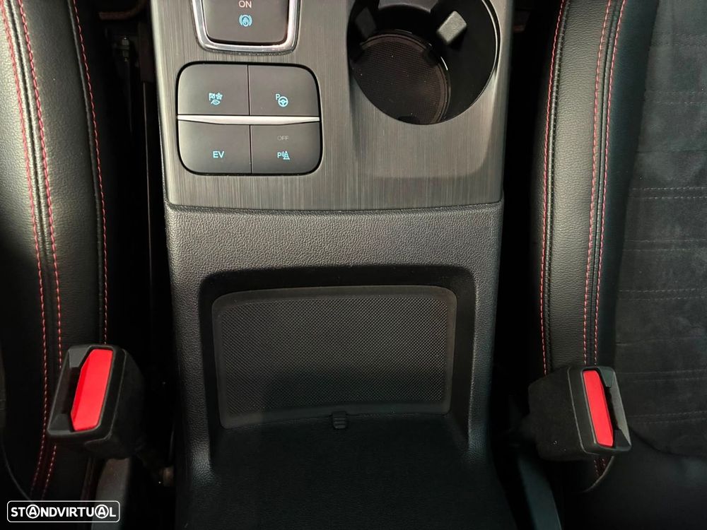 Ford Kuga 2.5 PHEV ST-Line - 34