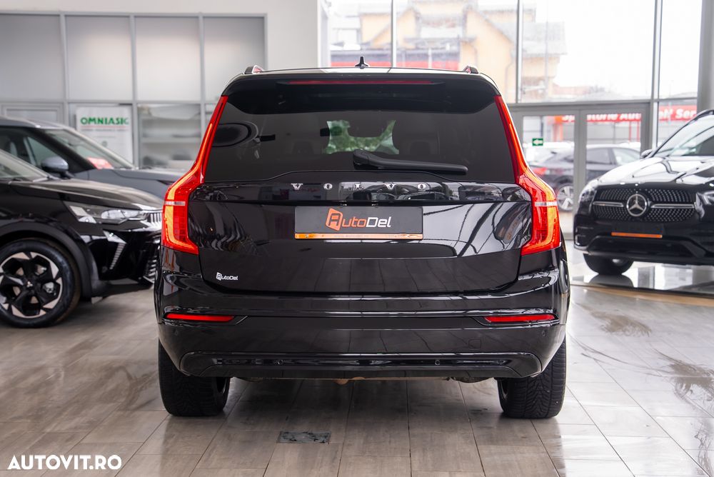 Volvo XC 90 Recharge T8 eAWD R-Design - 11