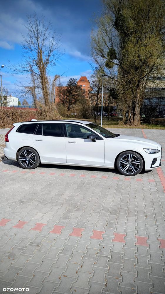 Volvo V60 D4 R-Design - 10