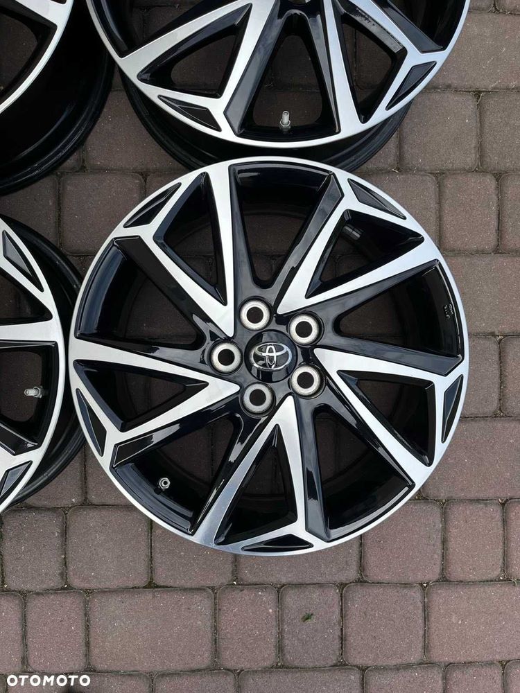 Oryginalne alufelgi Toyota 5x100 16 cali CZUJNIKI YARIS BICOLOR - 6