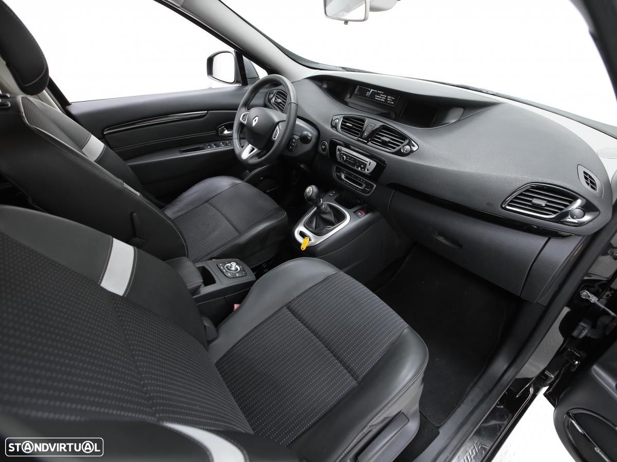 Renault Mégane Scénic - 11