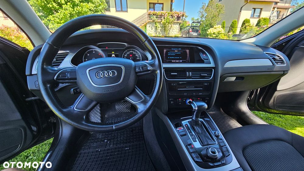 Audi A4 Avant - 10