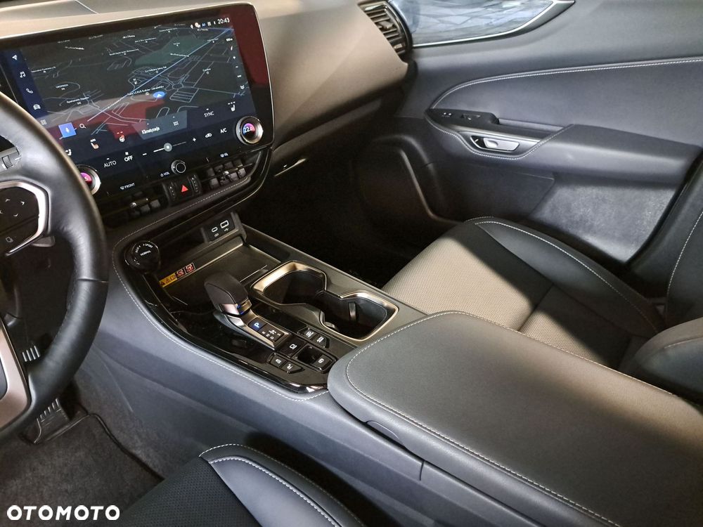 Lexus NX - 28