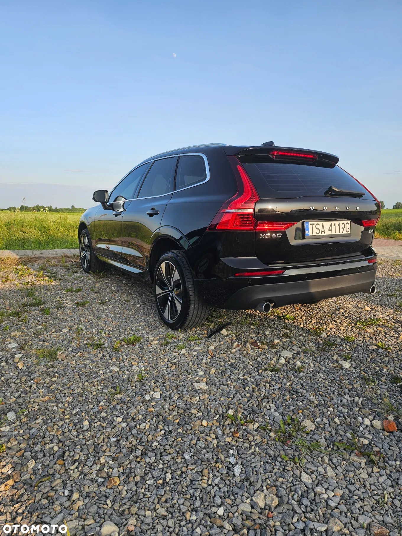 Volvo XC 60 B4 D AWD Geartronic Momentum Pro - 4