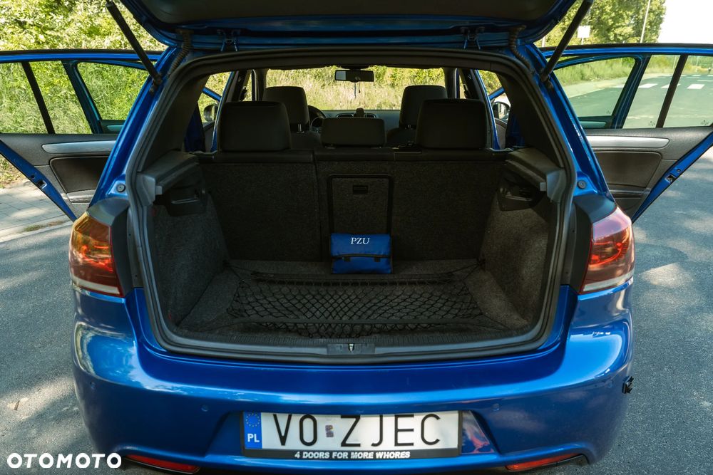 Volkswagen Golf - 10