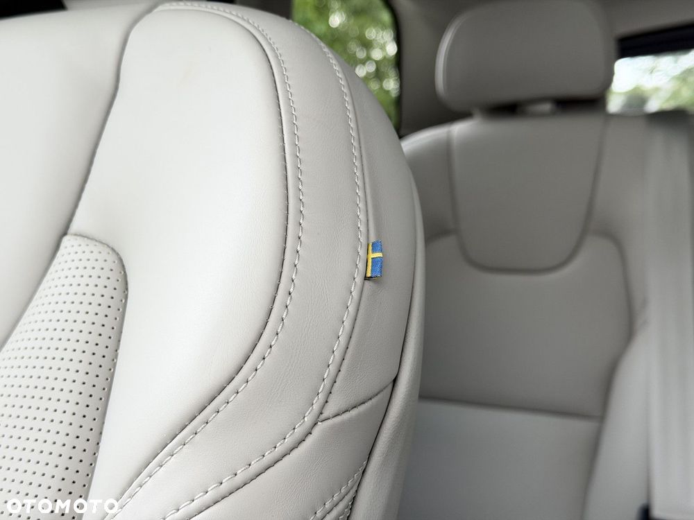 Volvo XC 60 - 38