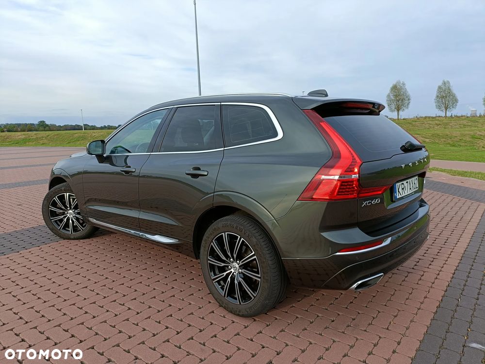Volvo XC 60 T5 AWD Inscription - 3