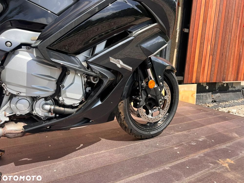 Yamaha FJR - 13
