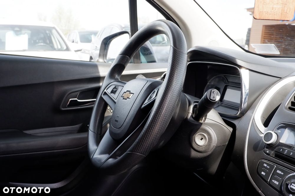Chevrolet Trax 1.6 LS - 5