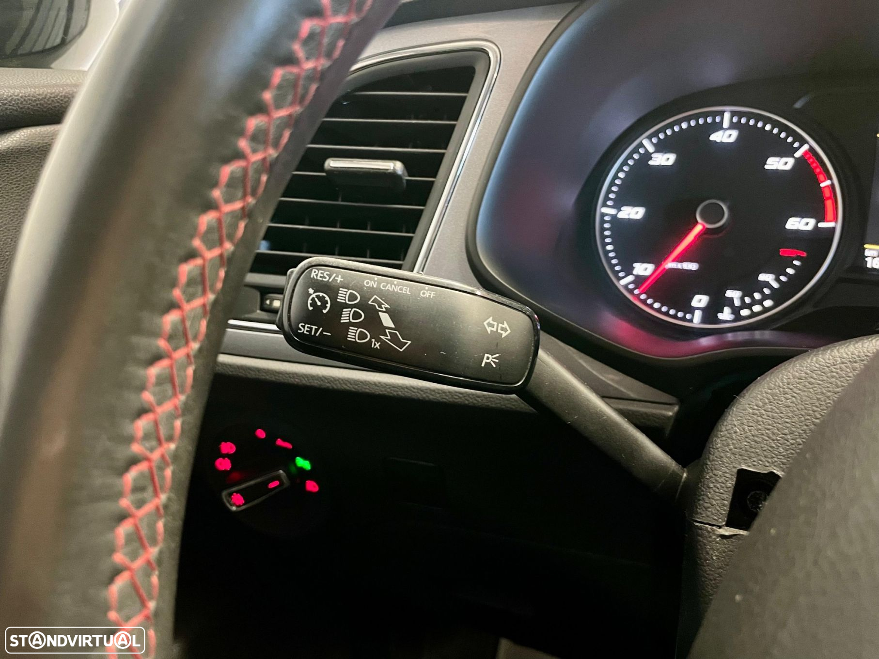 SEAT Leon 2.0 TDI DPF S&S FR - 17