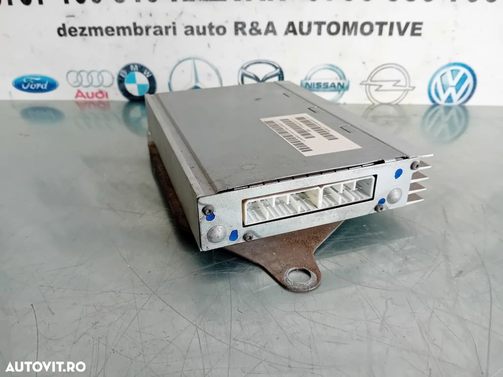 Amplificator Audio Dodge Caliber 2.0 Crdi Motor BWD Cod 04672377AJ An 2006-2012 - 3