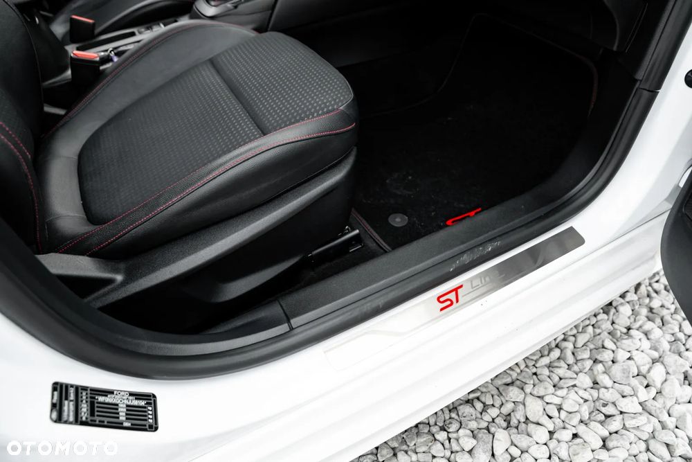 Ford Focus 1.0 EcoBoost Start-Stopp-System ST-LINE STYLE - 25