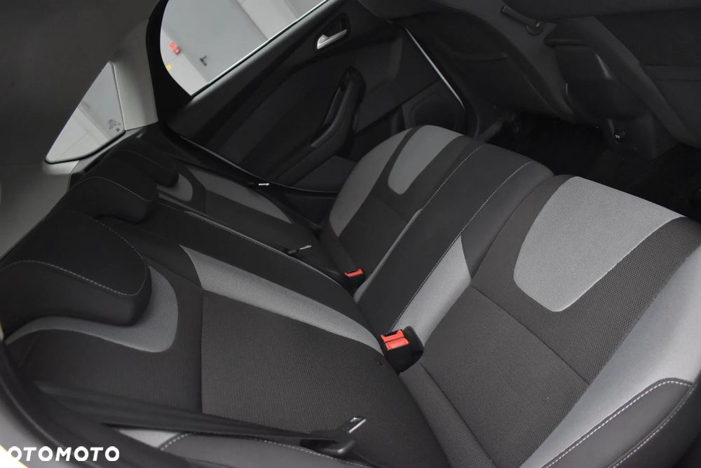 Ford Focus - 19