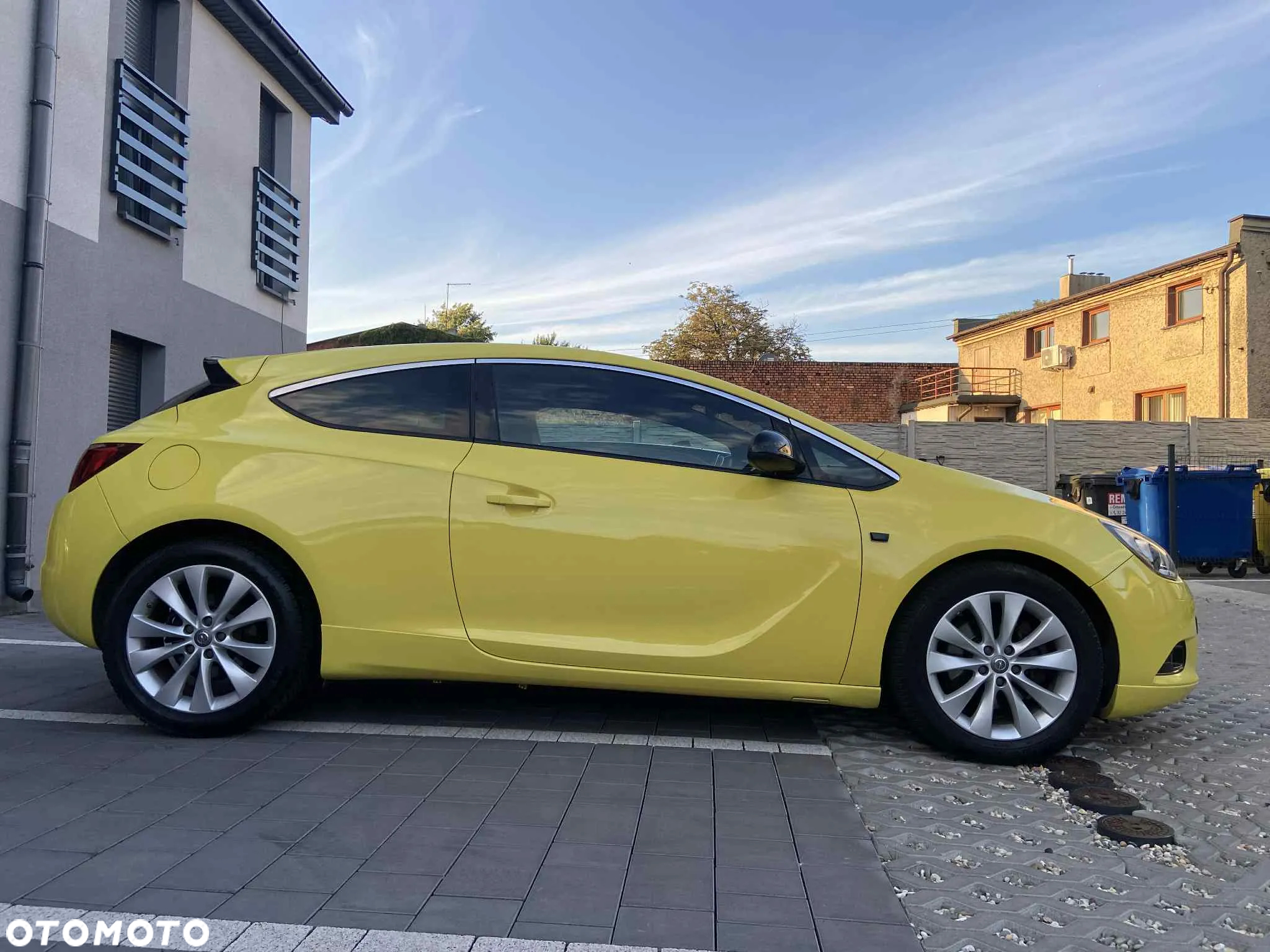 Opel Astra IV GTC 1.6 CDTI Sport S&S - 16