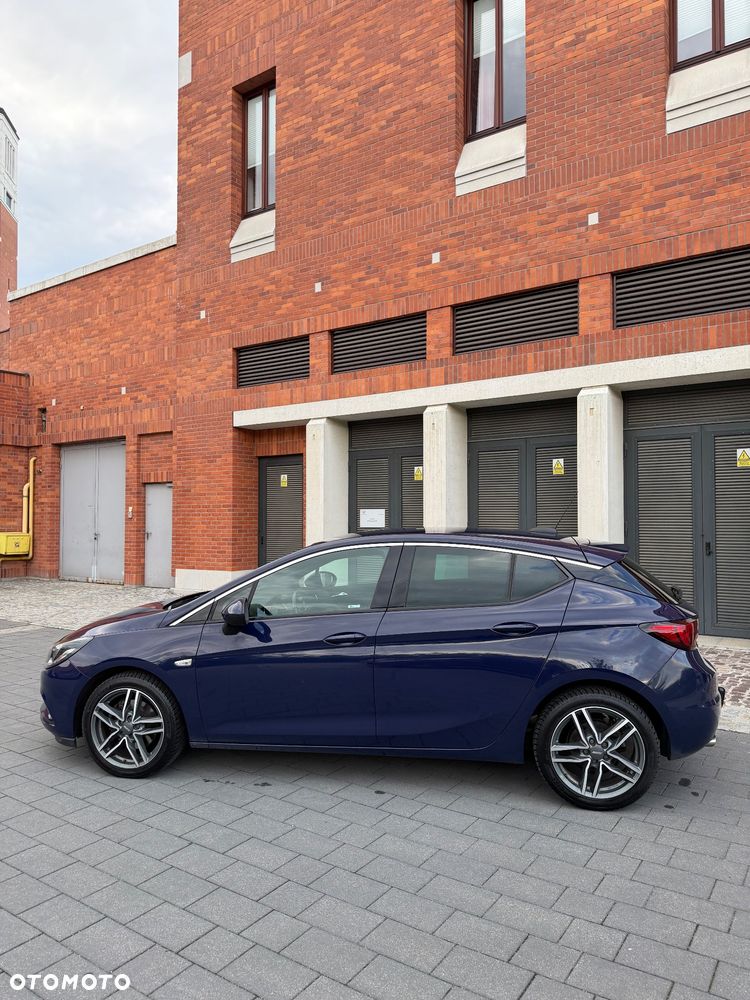 Opel Astra 1.6 T Enjoy S&S - 25
