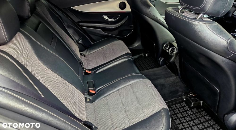 Mercedes-Benz Klasa E 220 d 9G-TRONIC - 7