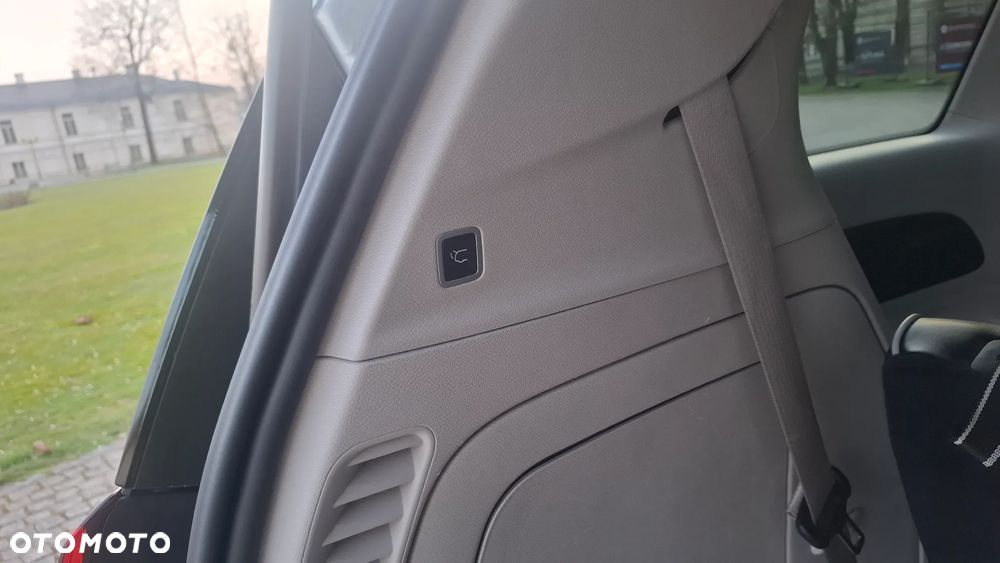 Chrysler Pacifica - 19