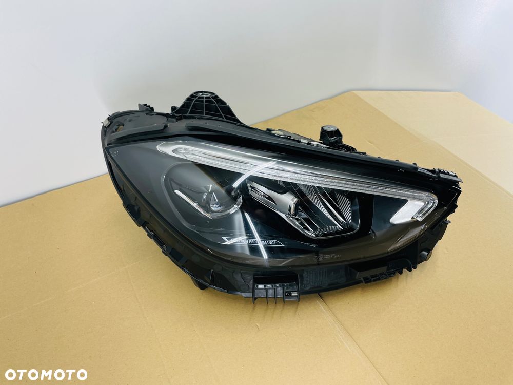 Lampa prawa C klasa A206 W206 PERFORMANCE - 5
