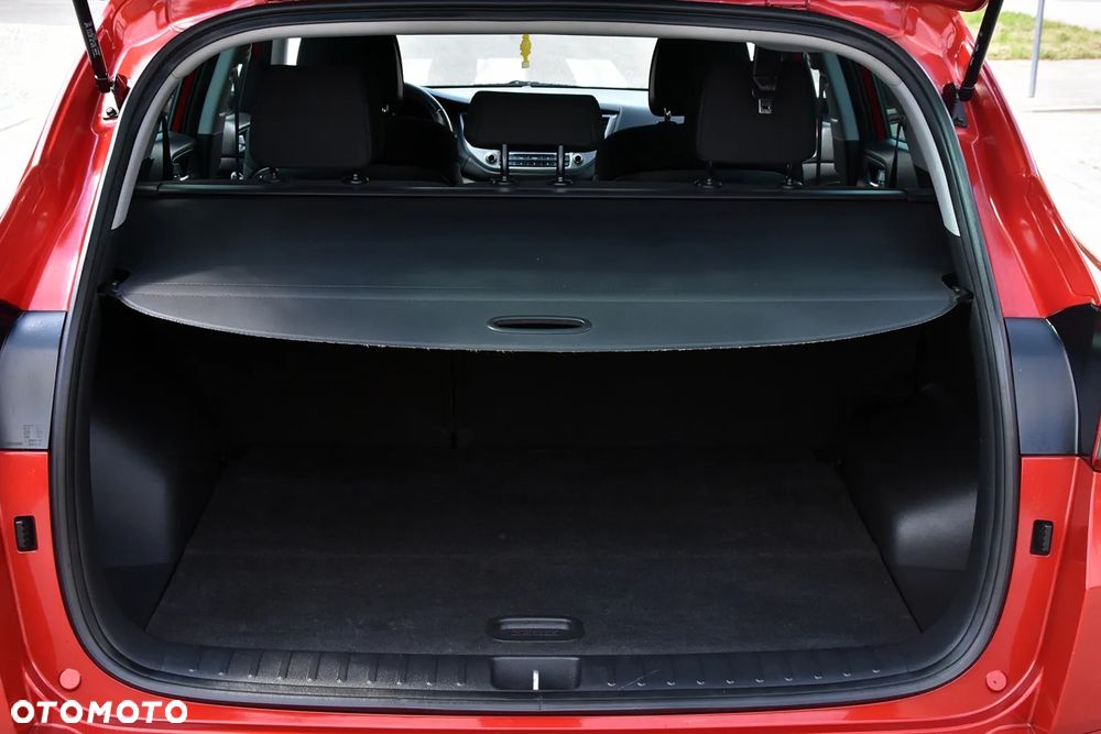 Hyundai Tucson 1.6 GDI BlueDrive GO 2WD - 34