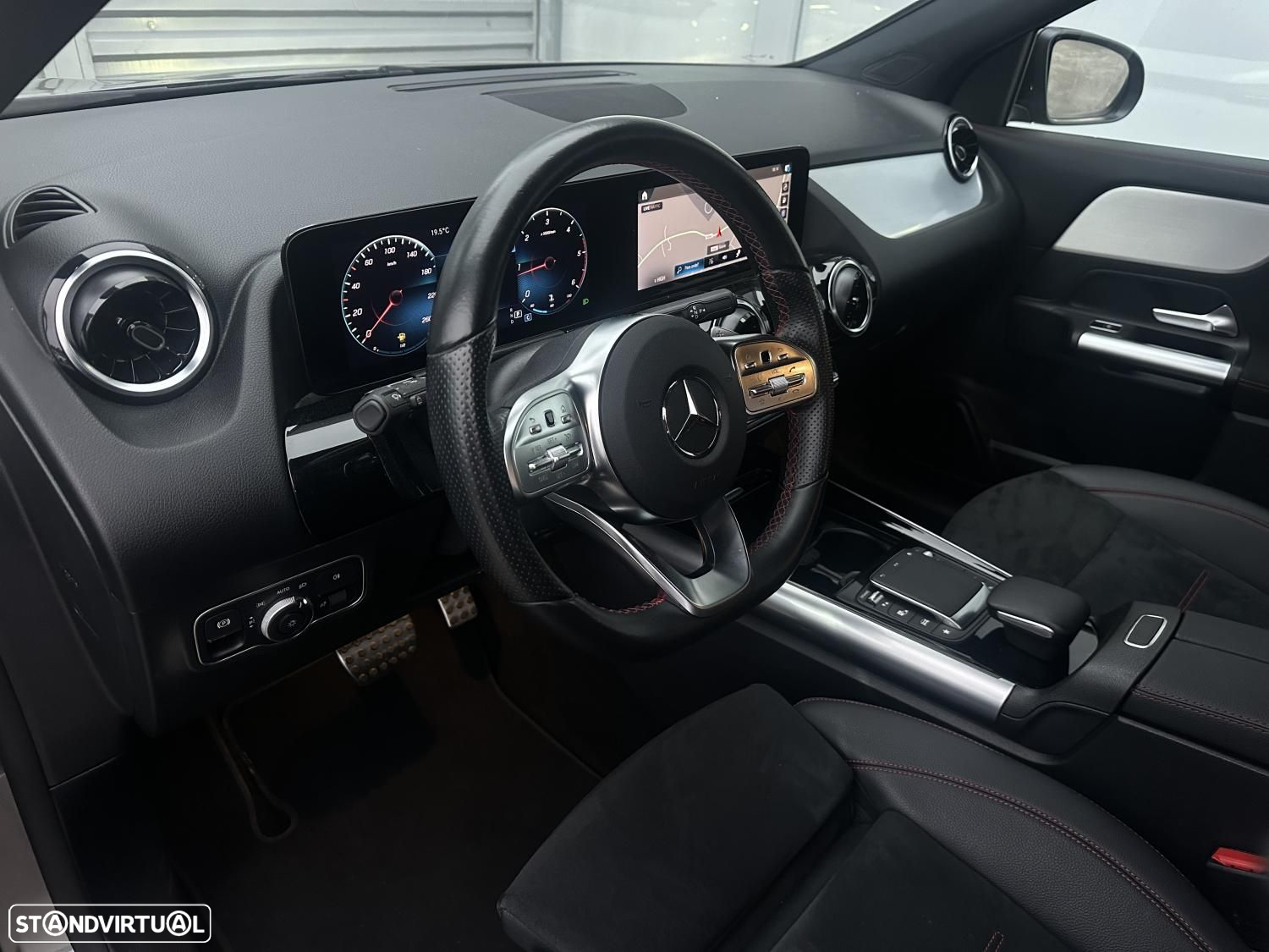 Mercedes-Benz GLA 180 d AMG Line - 3