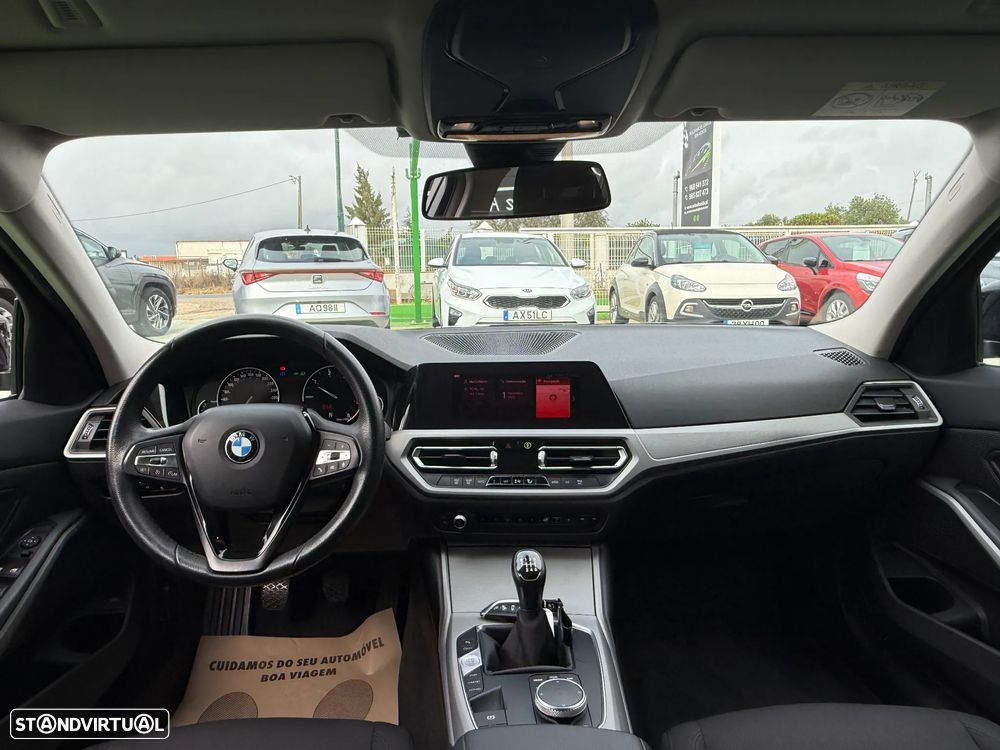 BMW 318 d Touring Advantage - 18