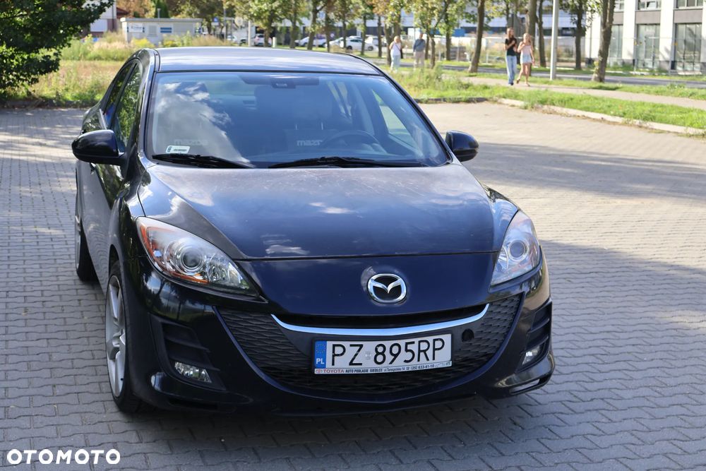 Mazda 3 2.0 Exclusive + - 1
