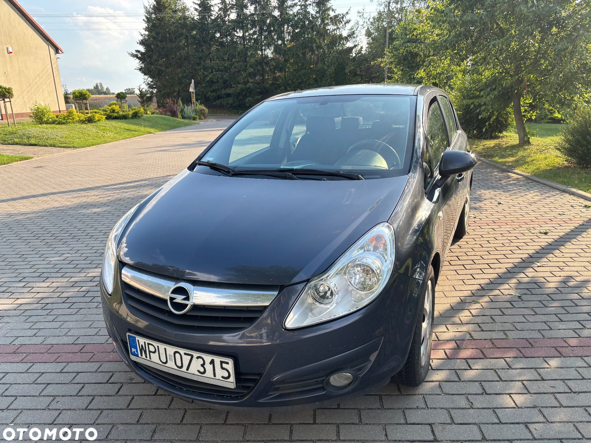 Opel Corsa - 1