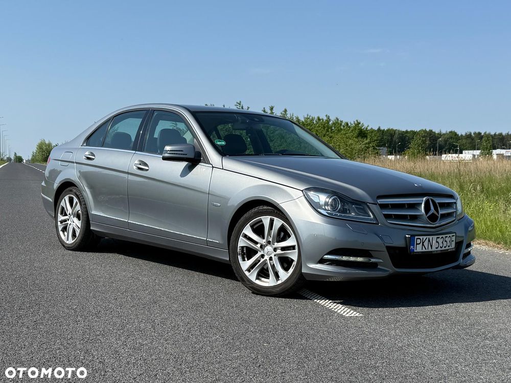 Mercedes-Benz Klasa C 180 CGI BlueEff Classic - 1