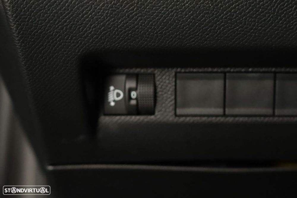 Peugeot e-208 51 kWh Allure - 21