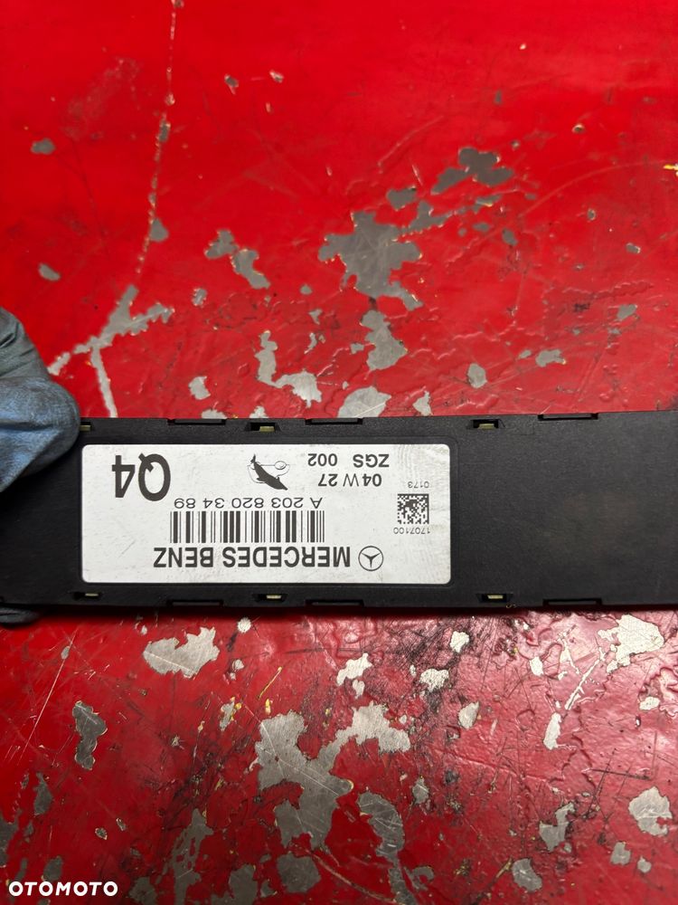 MERCEDES CLK W209 WZMACNIACZ ANTENA A2038203489 - 5