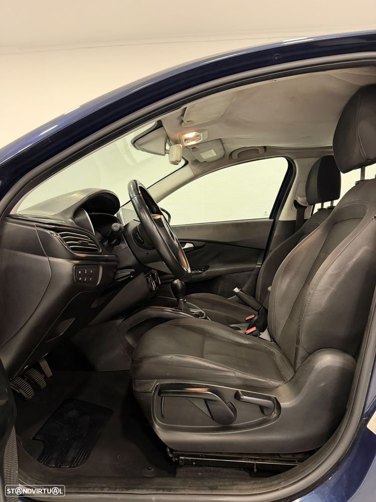 Fiat Tipo 1.3 M-Jet Lounge Tech J17 - 9
