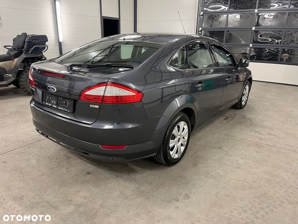 Ford Mondeo - 7
