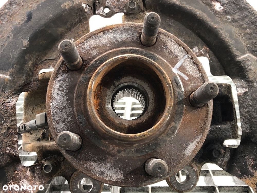 ZWROTNICA LEWY PRZÓD  VOLVO C30 (533) 2006 - 2013 1.6 D2 84 kW [115 KM] olej napędowy 2010 - 2012 - 2