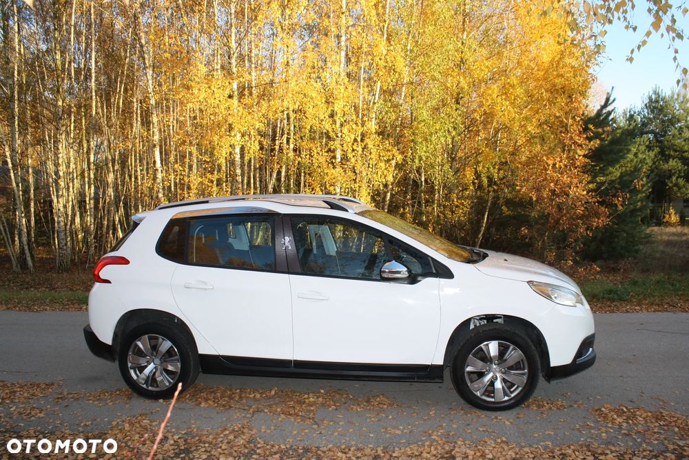 Peugeot 2008 PureTech 110 Style - 6