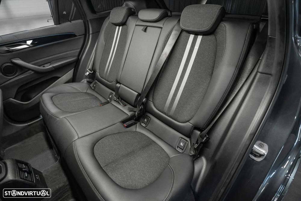 BMW X1 xDrive25e Pack Desportivo M - 24