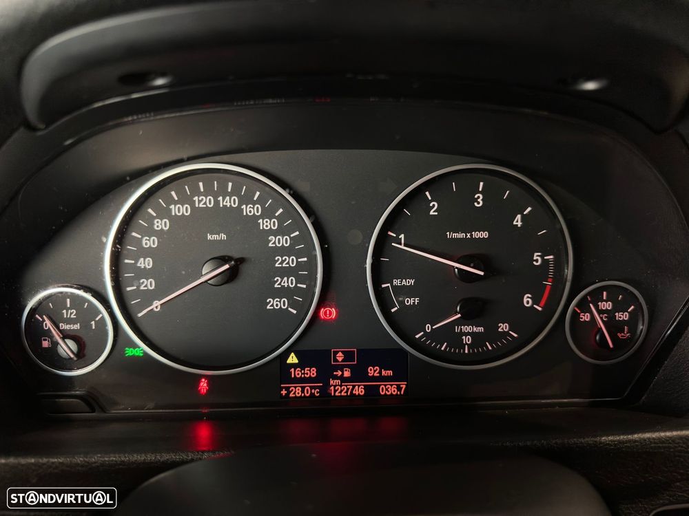 BMW 318 d Line Sport - 19