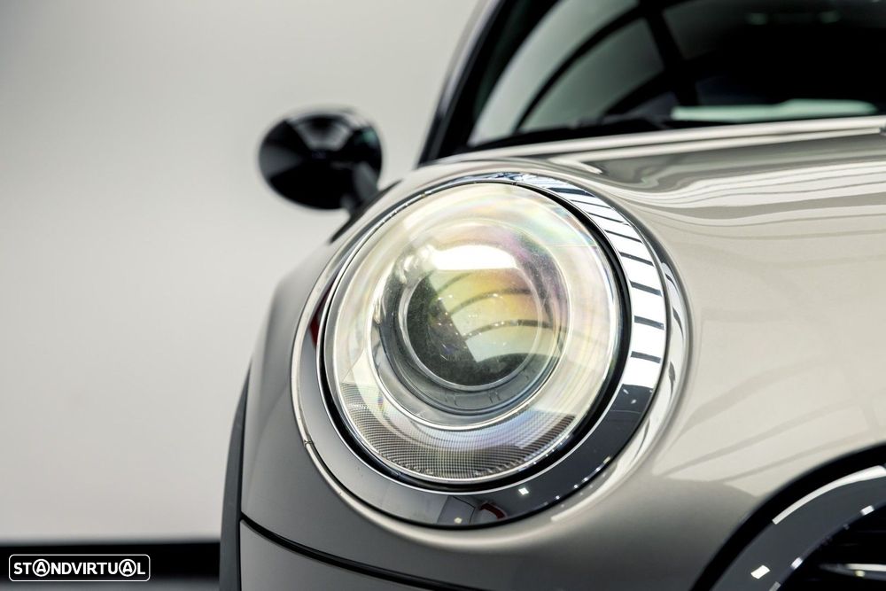 MINI 5 Portas Cooper D Auto - 4