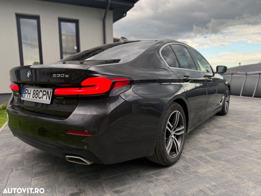 BMW Seria 5 2021 photo 4