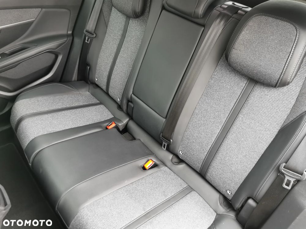 Peugeot 3008 BlueHDi 130 Stop & Start EAT8 Allure Business-Paket - 19