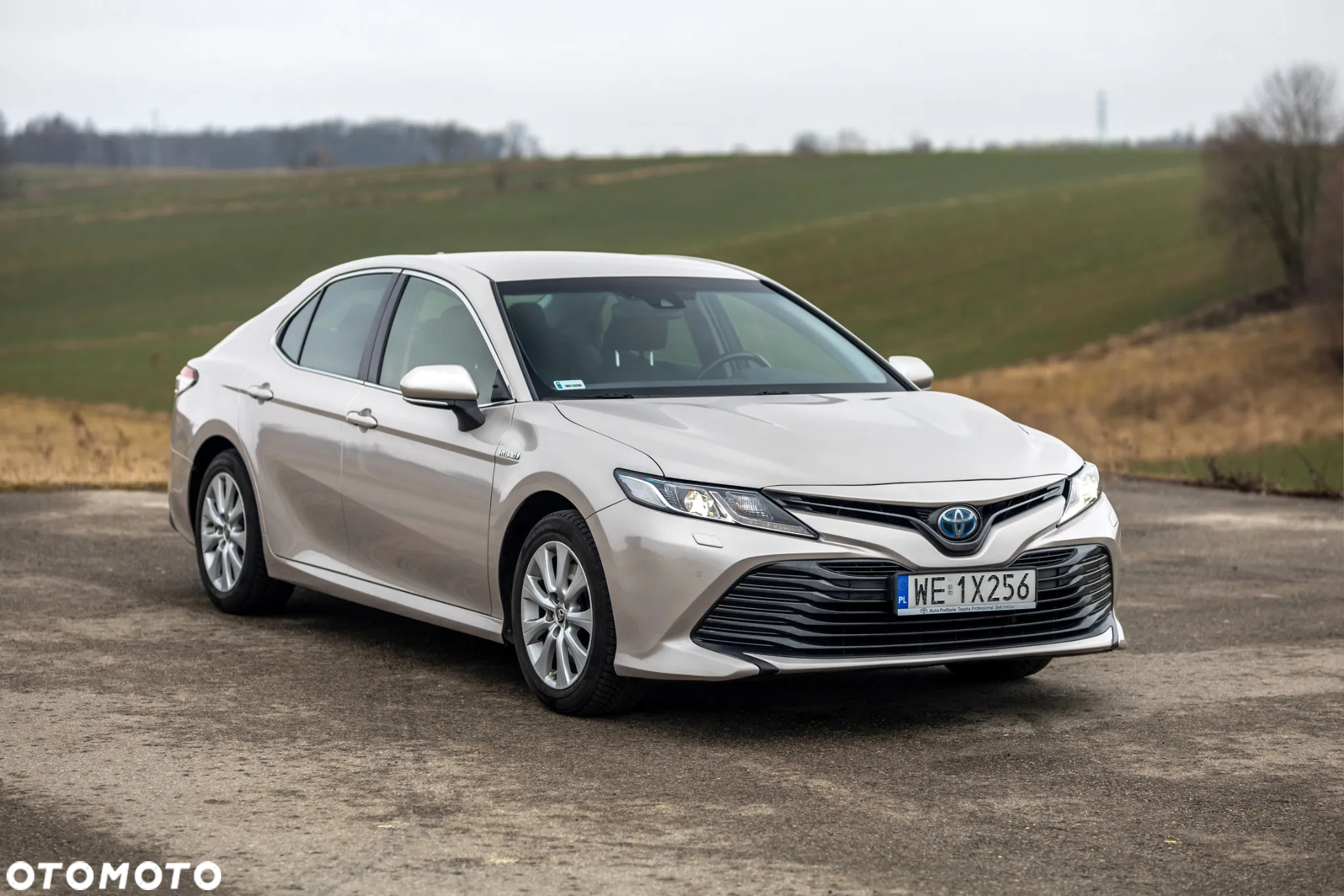 Toyota Camry 2.5 Hybrid Comfort CVT - 3