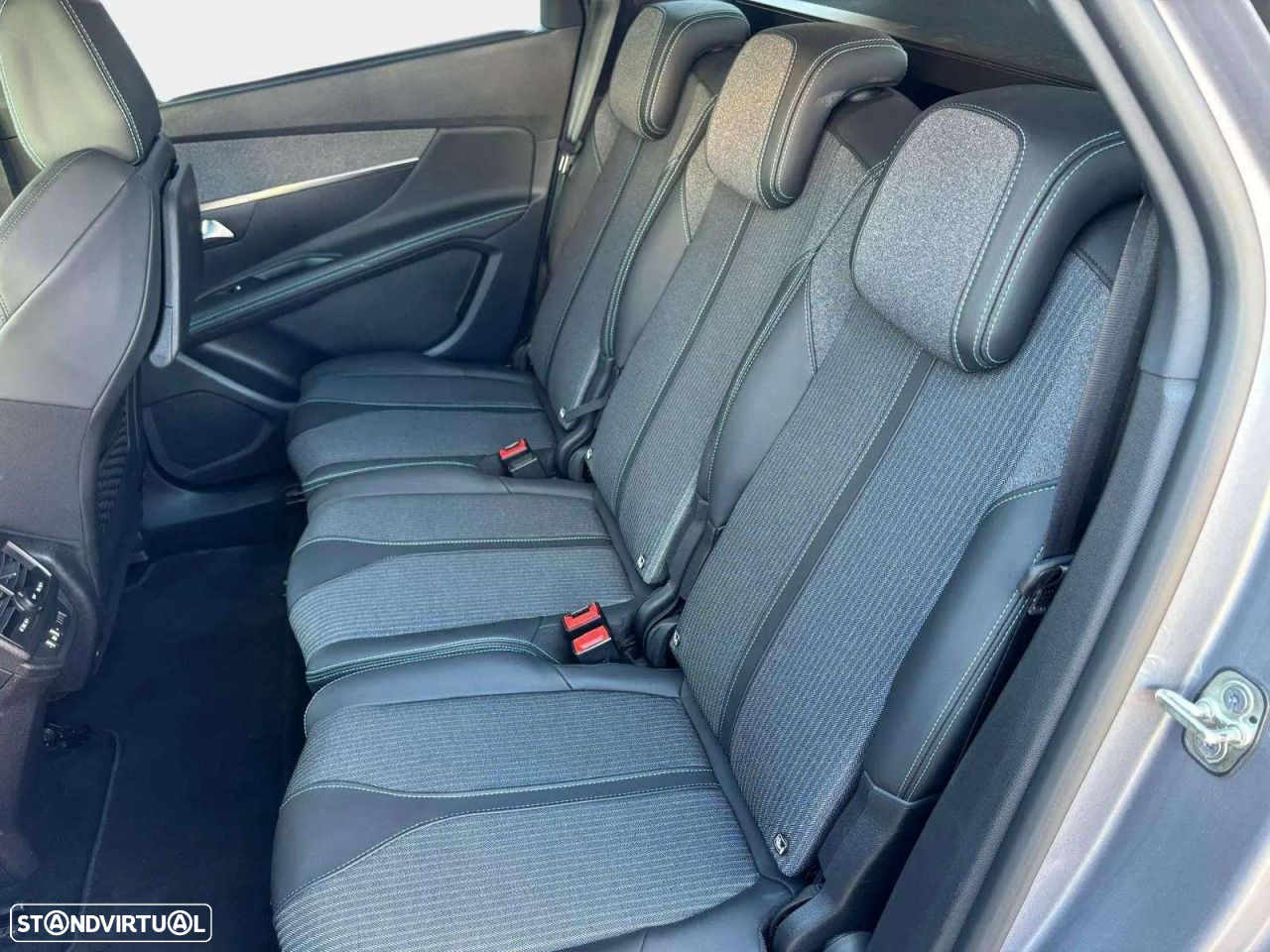 Peugeot 5008 1.5 BlueHDi Allure Pack EAT8 - 18
