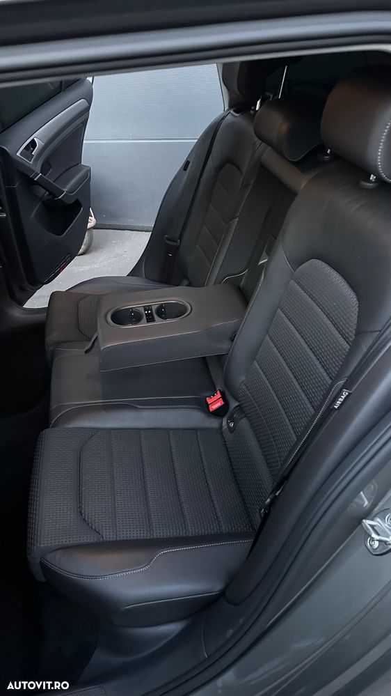 Volkswagen Golf 2.0 TDI (BlueMotion Technology) DSG Comfortline - 24