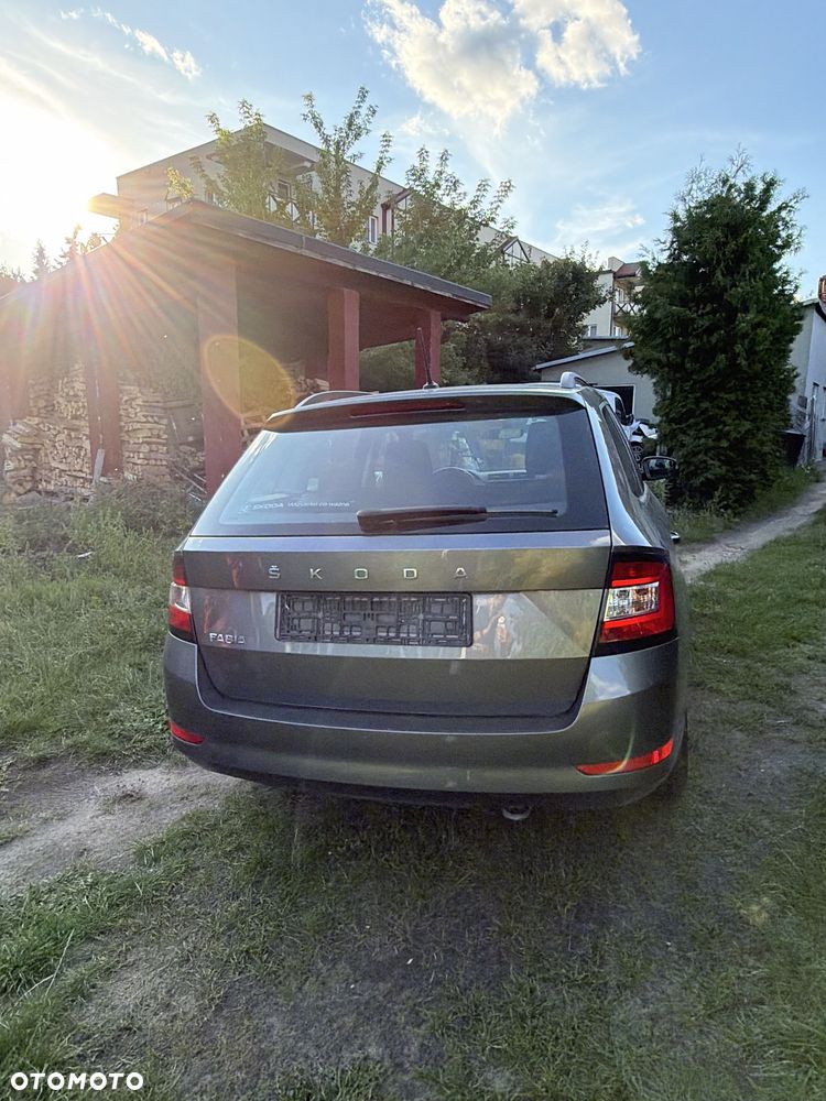 Skoda Fabia - 6
